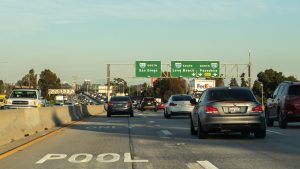 cars on highway with carpool lane